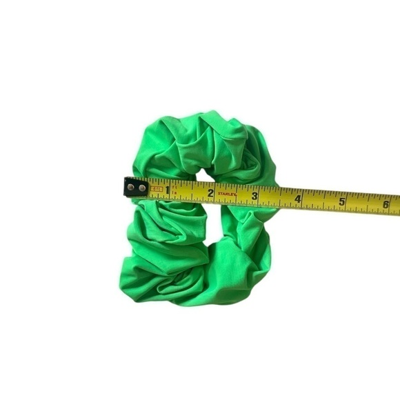 2 Large Green Scrunchies - Picture 4 of 6